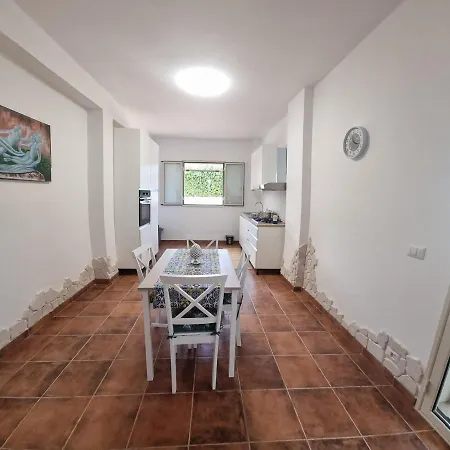 Vakantiehuis Syraka *